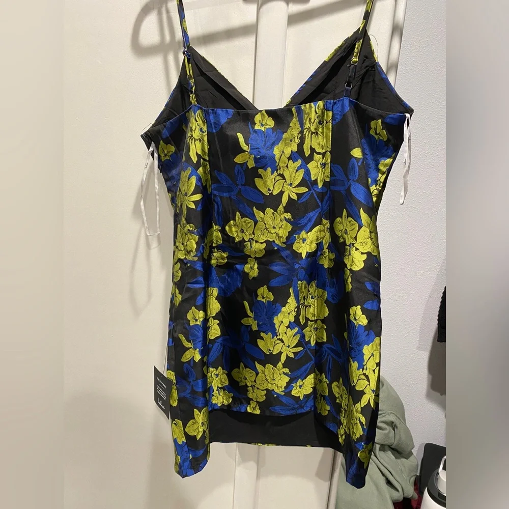 Mini dress - Picture 3 of 3
